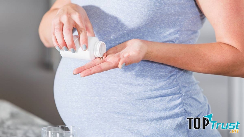 Hãy nói với bác sĩ tất cả những loại thuốc mà bạn đang dùng