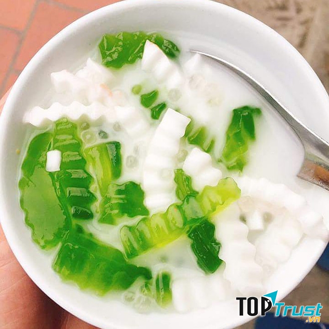 Chè dừa non thạch lá nếp