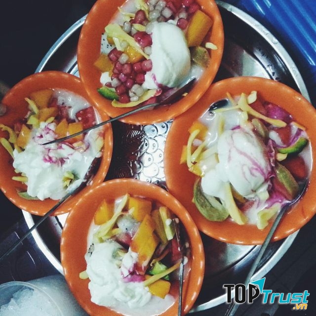 Chè hoa quả vừa thanh mát vừa đẹp da