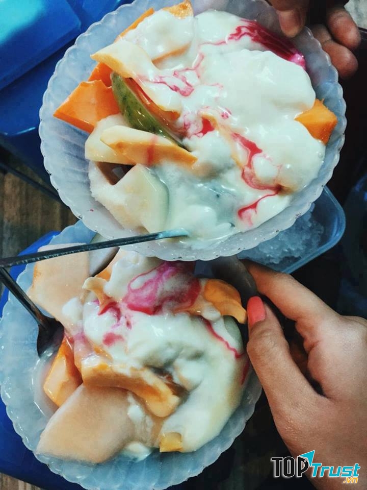 Chè hoa quả Lê Thanh Nghị