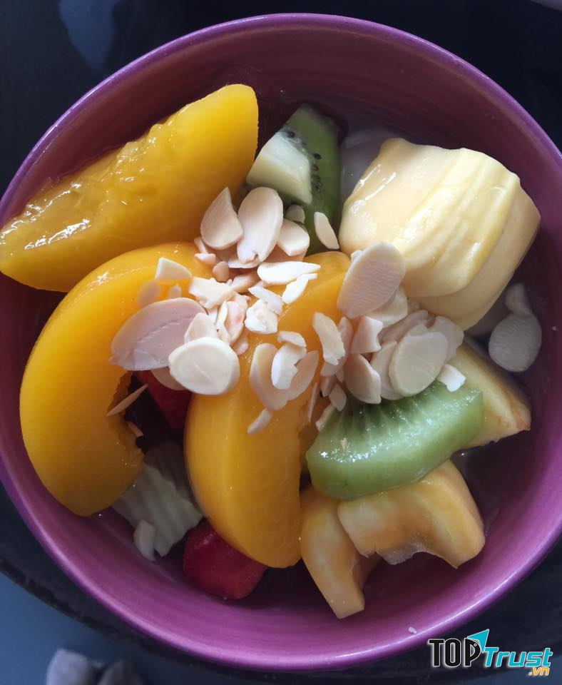 Chè Khúc Bạch - cầu Hoàng Hoa Thám