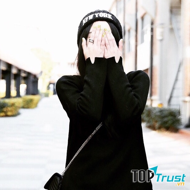 Vẫn rất quyến rũ ngay cả khi bạn che mặt lại