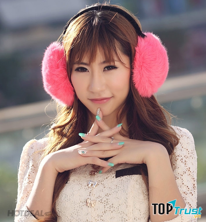 Ủ ấm đôi tai khi ra ngoài