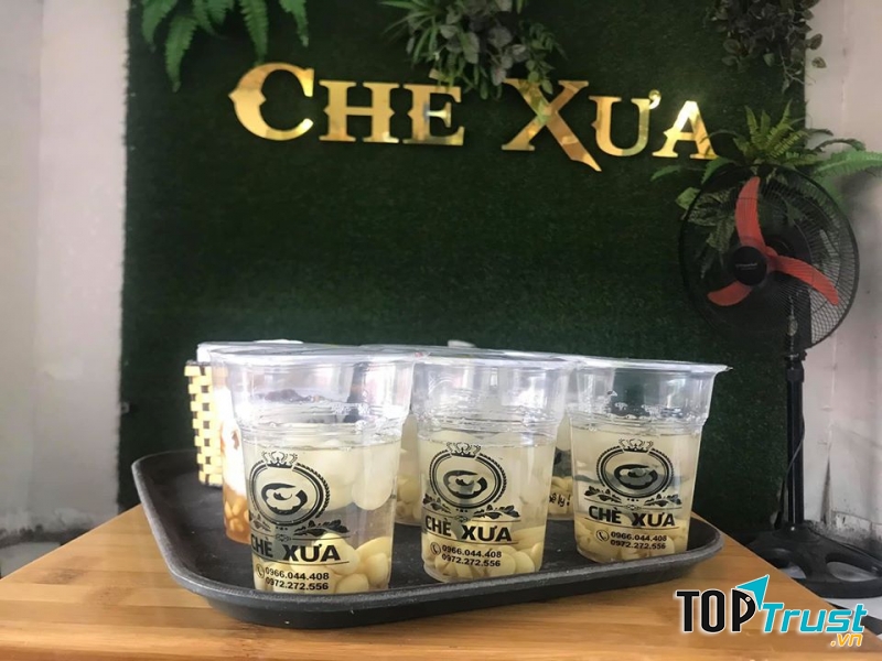 Chè tại quán