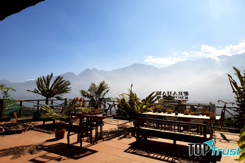 Check In Sapa Hostel And Coffee