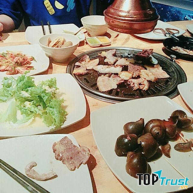 Cheep Eats – Buffet lẩu nướng hải sản