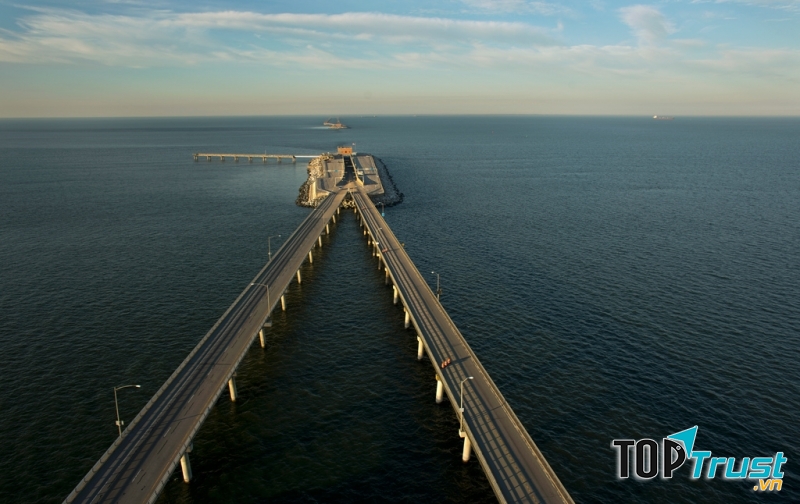 Chesapeake Bay Bridge Tunne - Mỹ
