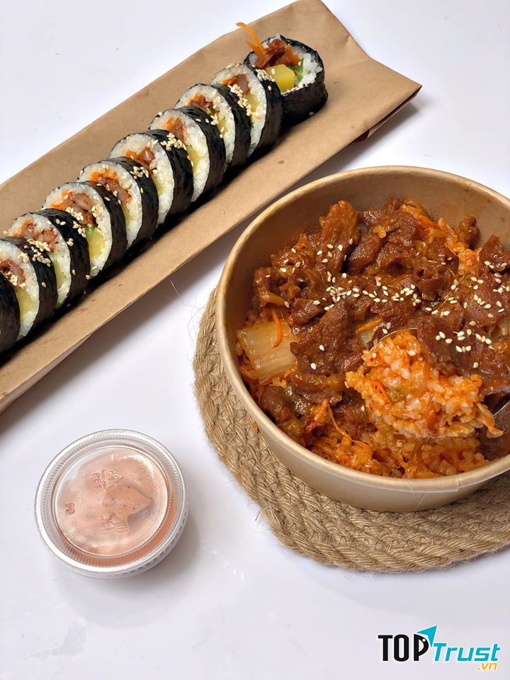 Cheshi cũng rất chú trọng đến cách chế biến để đảm hương vị đúng điệu và chất lượng ổn định.