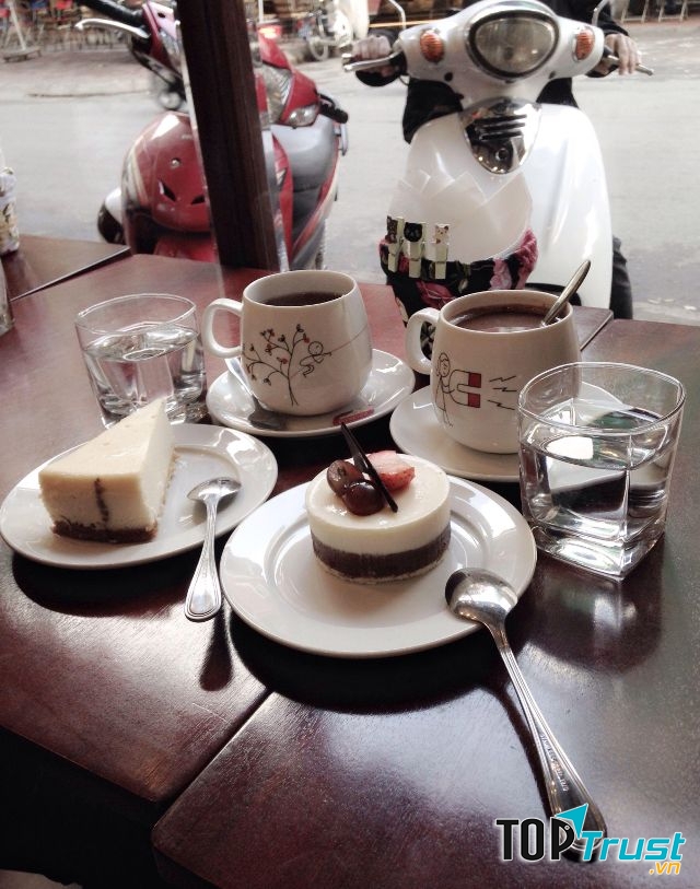 Các loại bánh tại đây cũng có đủ vị hoa quả phù hợp với khẩu vị của từng khách