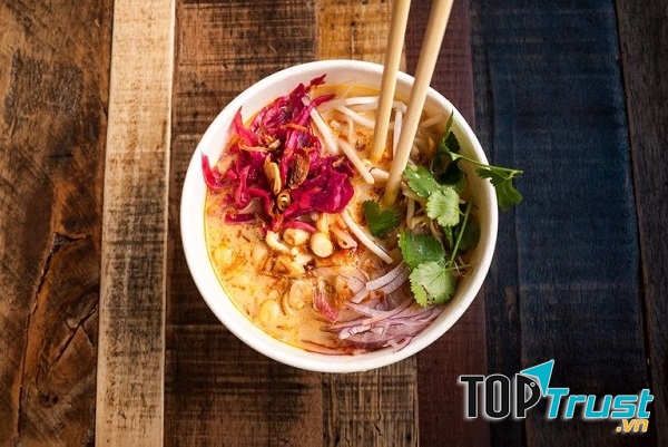 Món đặc sản Khao Soi