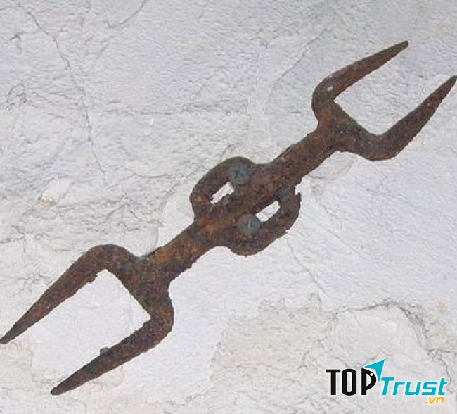 Chiếc nĩa của Heretic