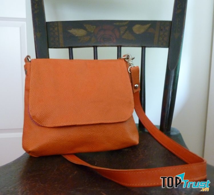 Chiếc ví hoặc túi xách của bạn dễ mang mầm bệnh