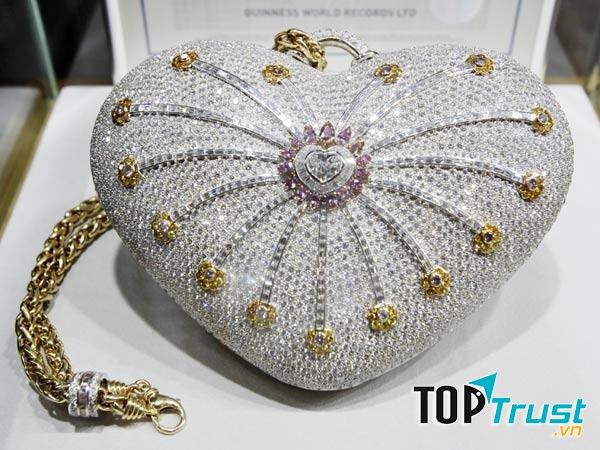Chiếc ví kim cương ngàn lẻ một đêm Mouawad