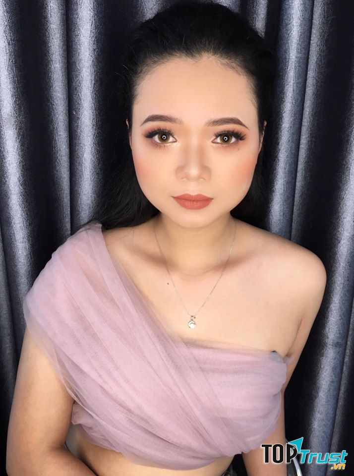 ChinChin Makeup