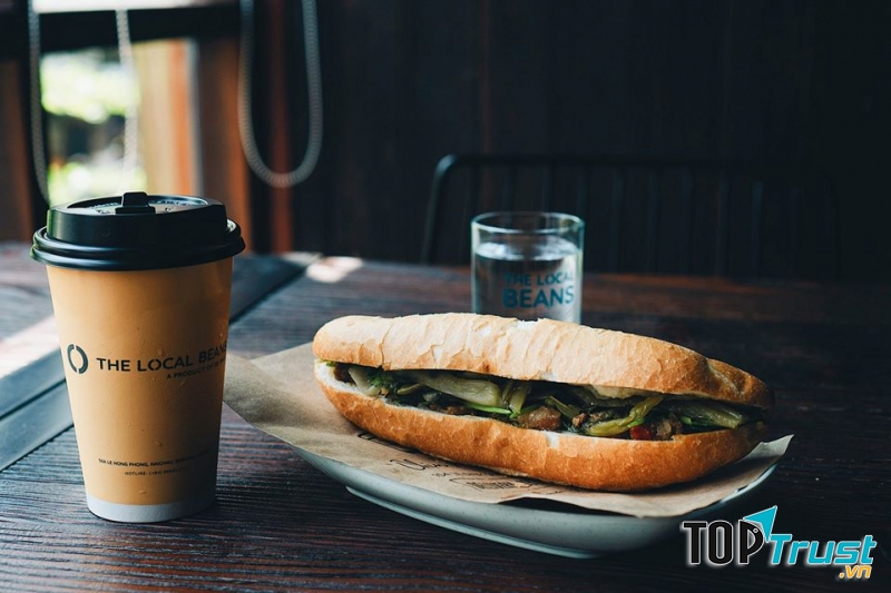 Chin's Kitchen - Bánh Mì & Gỏi Cuốn