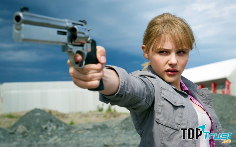 Chloe Moretz trong vai Hit Girl ở phim Kick-Ass