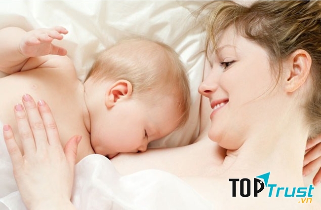 Cho con bú được xem là cách giảm cân sau sinh lành mạnh