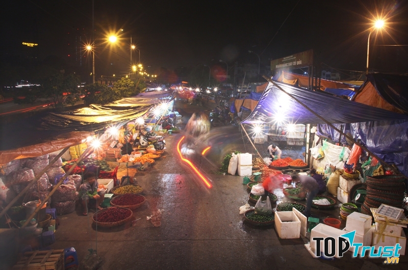 Chợ đầu mối Cao Lãnh (Đồng Tháp)