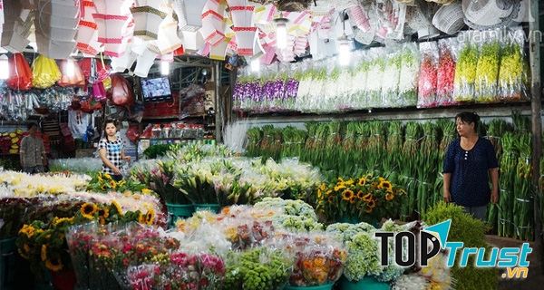 Chợ đầu mối Hồ Thị Kỷ