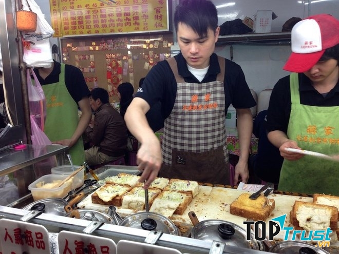 Chợ đêm Hoa Viên Đài Nam