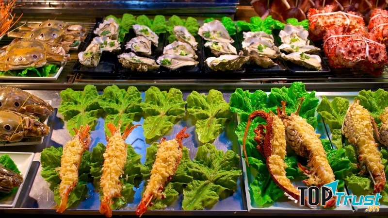 Chợ đêm Lục Hợp (Liuhe)