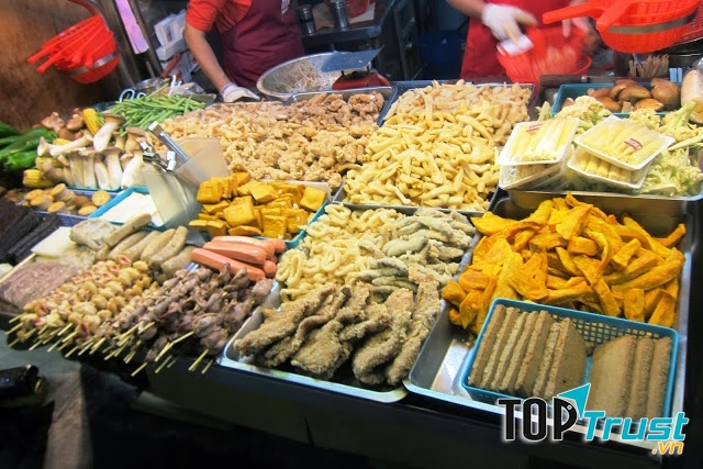 Chợ đêm Hoa Viên Đài Nam