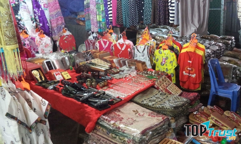 Chợ đêm Tam Đảo