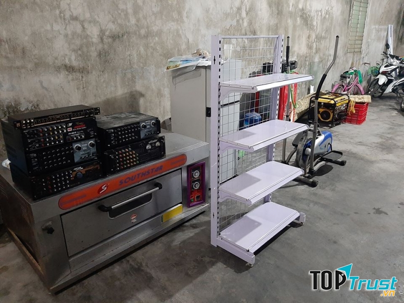 Chợ Đồ Cũ Phúc Tiến