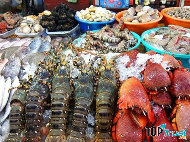 Hải sản luôn tươi vì mới được đánh bắt