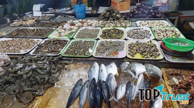 Chợ hải sản tươi sống ở Đống Đa