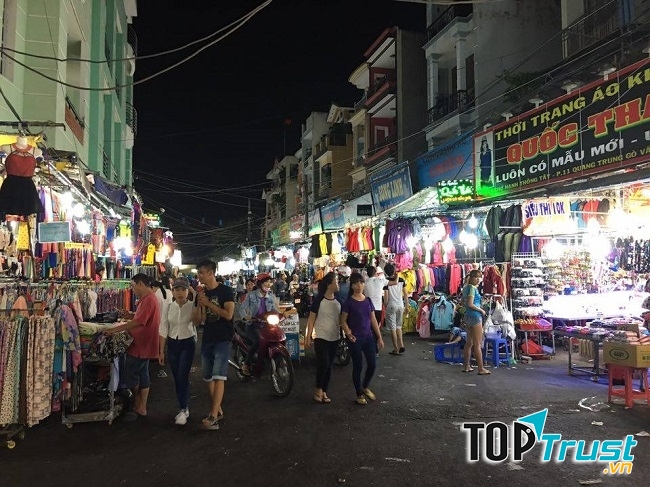 Mẫu mã luôn được cập nhập mới nhất, đa dạng về sản phẩm và chất lượng