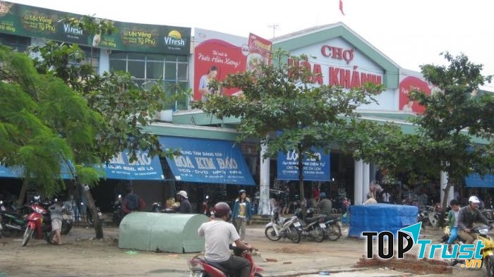 Chợ Hòa Khánh