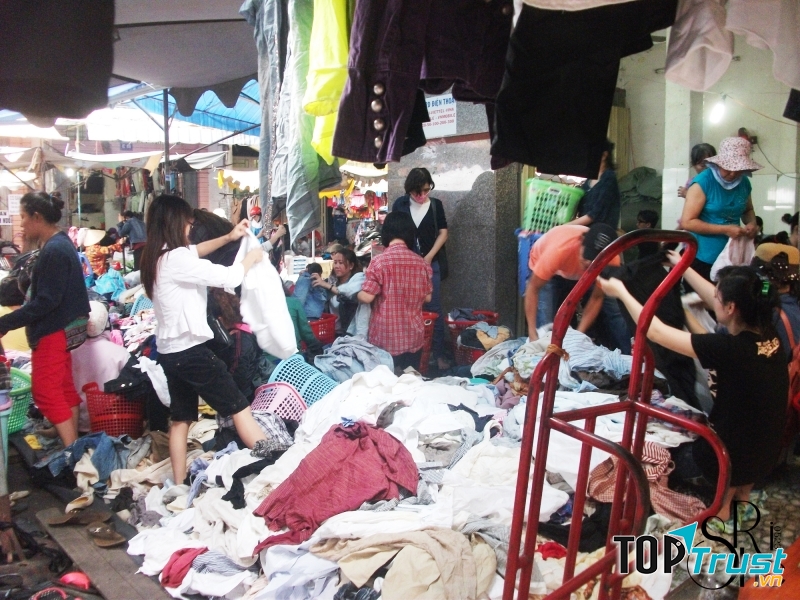 Chợ Hoàng Hoa Thám