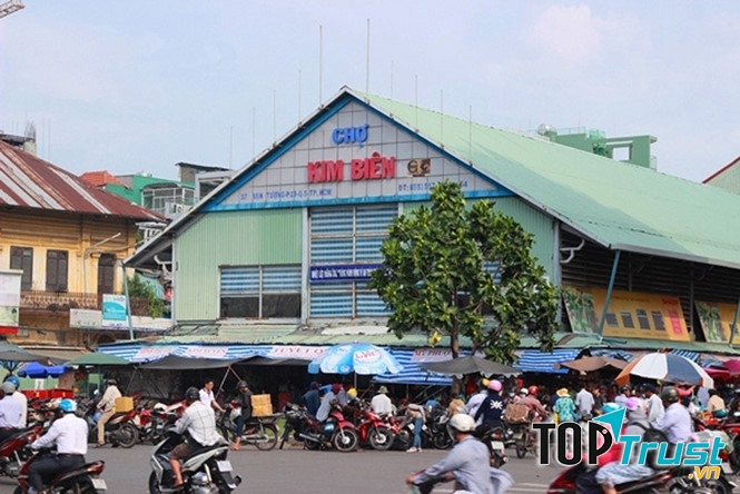 Địa chỉ: Vạn Tượng, phường 13, quận 5