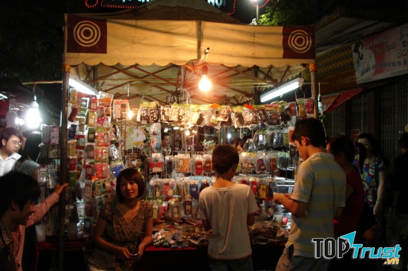 Khu chợ đêm sinh viên Hà Nội ở Lĩnh Nam