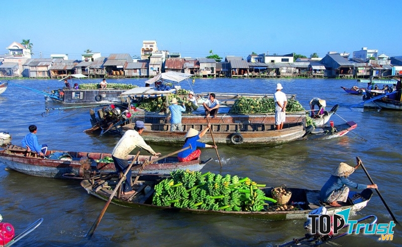 Khung cảnh chợ nổi Cái Răng