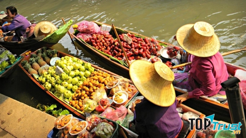 Chợ nổi Damnoen Saduak