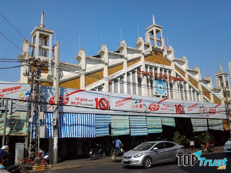 Chợ Tân Định