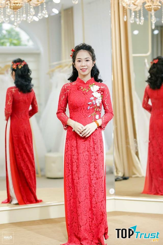 Sự thướt tha, sang trọng và đằm thắm của áo dài tôn lên khí chất của mỗi cô dâu