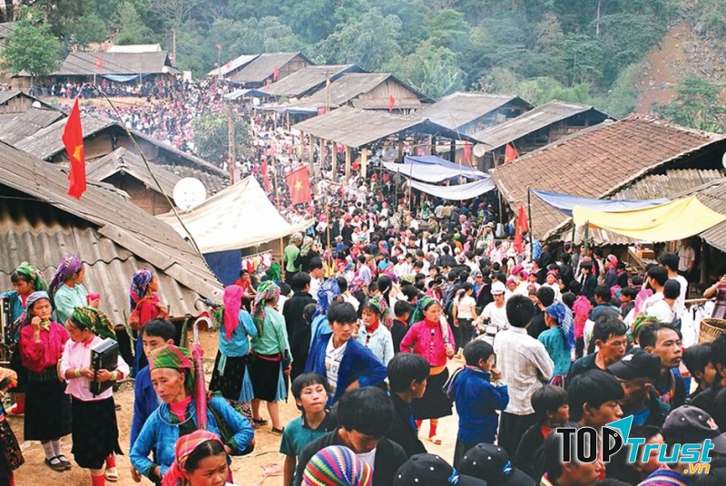 Chợ Tình Sa Pa