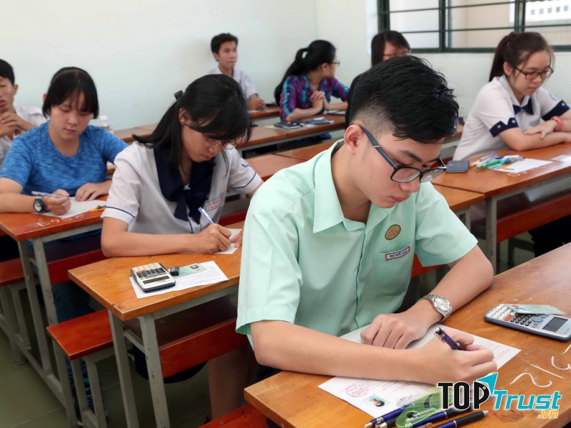 Hãy tự trả lời câu hỏi trước khi nhìn phần đáp án vì thường các câu hỏi sẽ khá giống nhau và rất dễ gây nhầm lẫn.