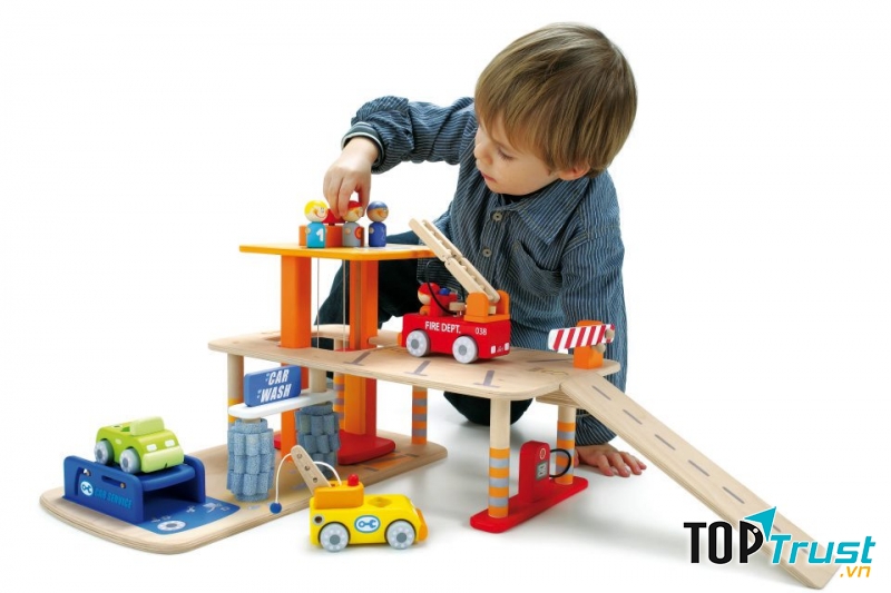 Đồ chơi cho bé trai