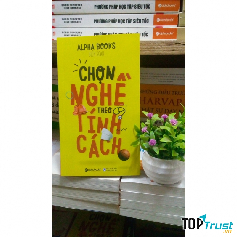 Với những lời chia sẻ gần gũi, dễ hiểu và thiết thực, gần với tâm trạng của các sĩ tử sắp bước vào kì thi quan trọng của cuộc đời, Chọn Nghề Theo Tính Cách đưa ra những lời khuyên sáng suốt.