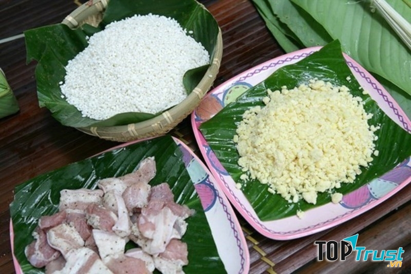 Nếp, đậu, thịt đều phải được lựa chọn kĩ càng