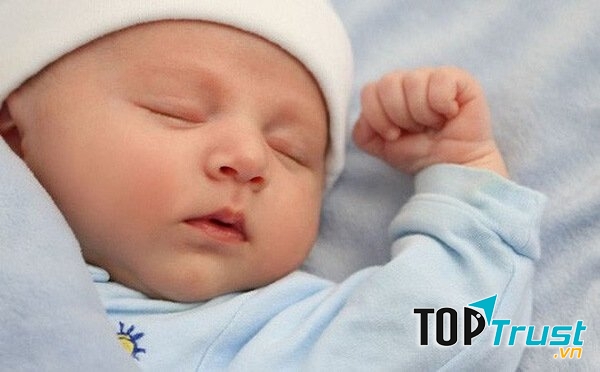 Nhiệt độ phù hợp giúp trẻ ngủ ngon hơn. (Nguồn internet)