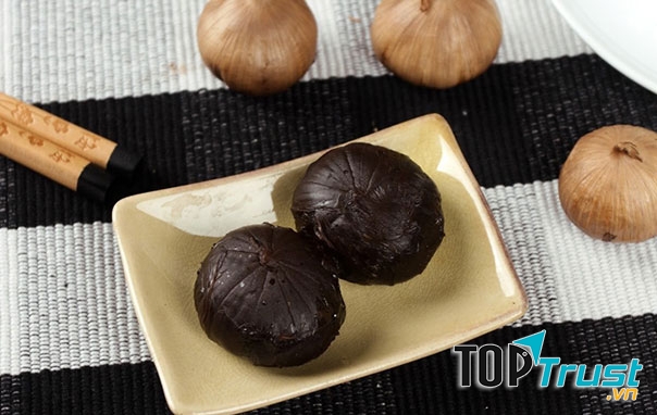 Lựa chọn tỏi đen là sự lựa chọn phù hợp nếu muốn cơ thể được dẻo dai, làm chậm quá trình lão hóa của các cơ quan cũng như tế bào.