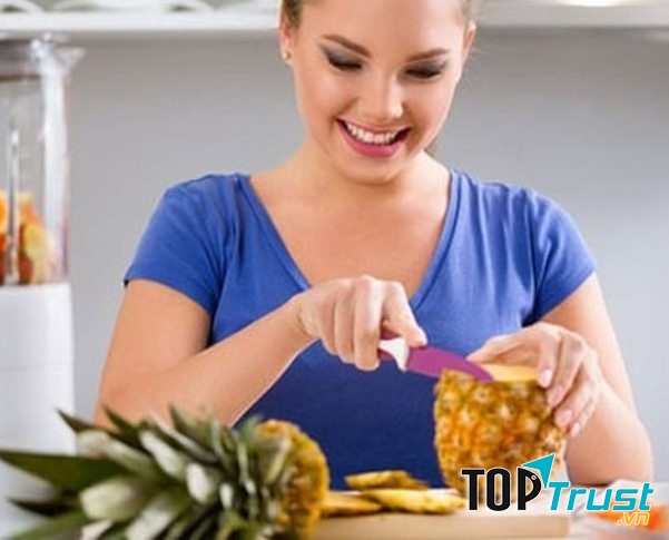 Dứa là một trong những thực phẩm có tác dụng ngăn ngừa ung thư và bảo vệ tế bào khỏe mạnh.