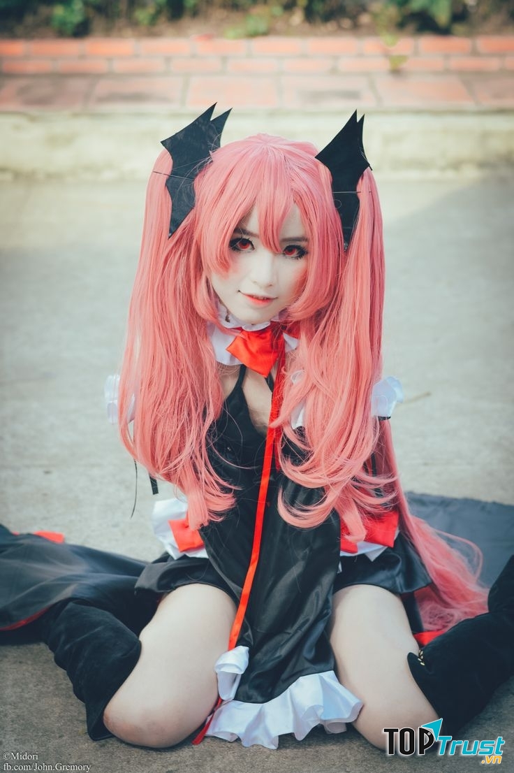 Nữ hoàng Krul Tepes đầy mê hoặc