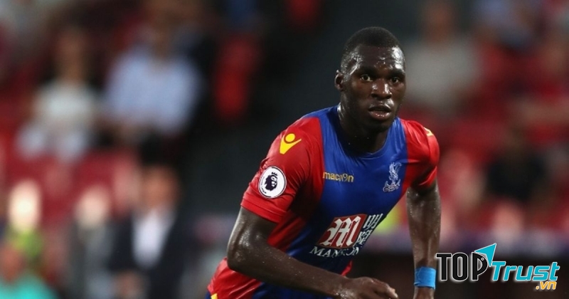 Benteke sở hữu thân hình rất khỏe khoắn