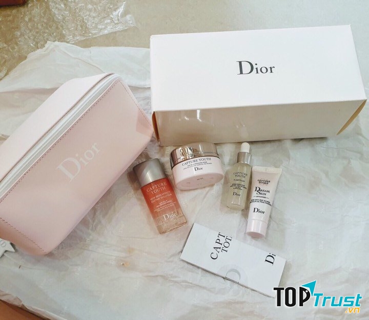 Christian Dior là mỹ phẩm nổi tiếng đắt tiền trên thế giới